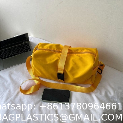Sports Gym Bag Waterproof Toast Bag Large Capacity Casual Red Oxford Cloth Single Shoulder Messenger Duffel Bag Travel