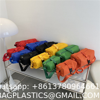 Sports Gym Bag Waterproof Toast Bag Large Capacity Casual Red Oxford Cloth Single Shoulder Messenger Duffel Bag Travel