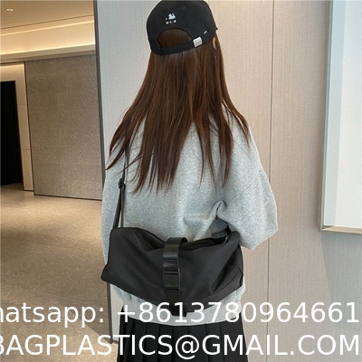 Sports Gym Bag Waterproof Toast Bag Large Capacity Casual Red Oxford Cloth Single Shoulder Messenger Duffel Bag Travel