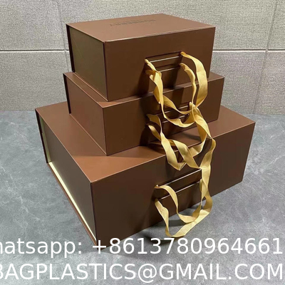 Luxury Customize Logo Printed Magnetic Gift Box With Ribbon Handle Folding Apparel Gift Box with Ribbon