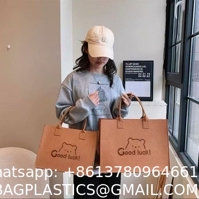 Commuting Simple Style Felt Shopping Handbag with Custom logo and Color Custom Felt Shoulder Bag Simple Large Capacity Felt Tote Bag Wholesale Felt Cloth Bag Custom With Logo