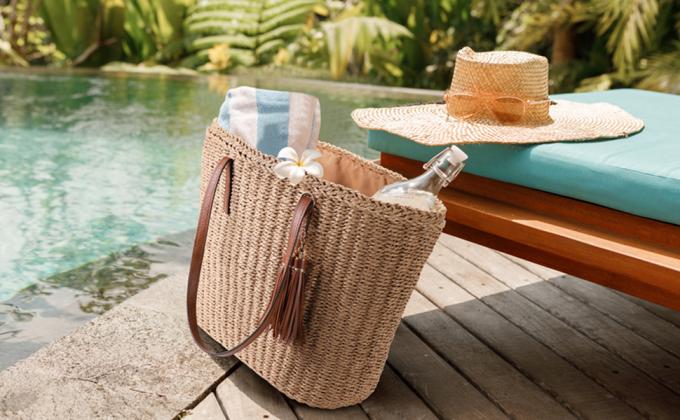 Raffia Paper Rope Crochet Straw Bag for Seaside Vacation Trips Shopping Handmade Large Crocheted Raffia Straw Tote Bag With Stone Closure OEM Bohemian Leather Fashion Women Vintage Casual 4