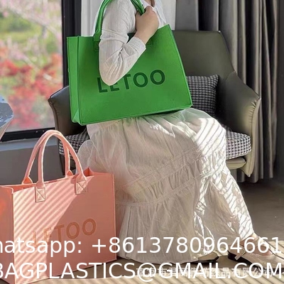 Cosmetic Bag Multi-Pocket Handbag Cartoon Felt Bag With Logo Fashionable Splicing Colors Accept Custom Logo Gift Tote Bag Felt Clothes Shopping Korean Fashion Bags