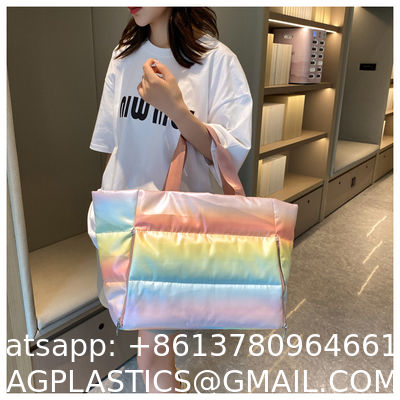 Luxury Jelly Beach PVC Tote Bag For Women Custom Designed Fashionable Shopping Handbag With Logo Vinyl Bag Handles Sports Clear PVC Tote Bags